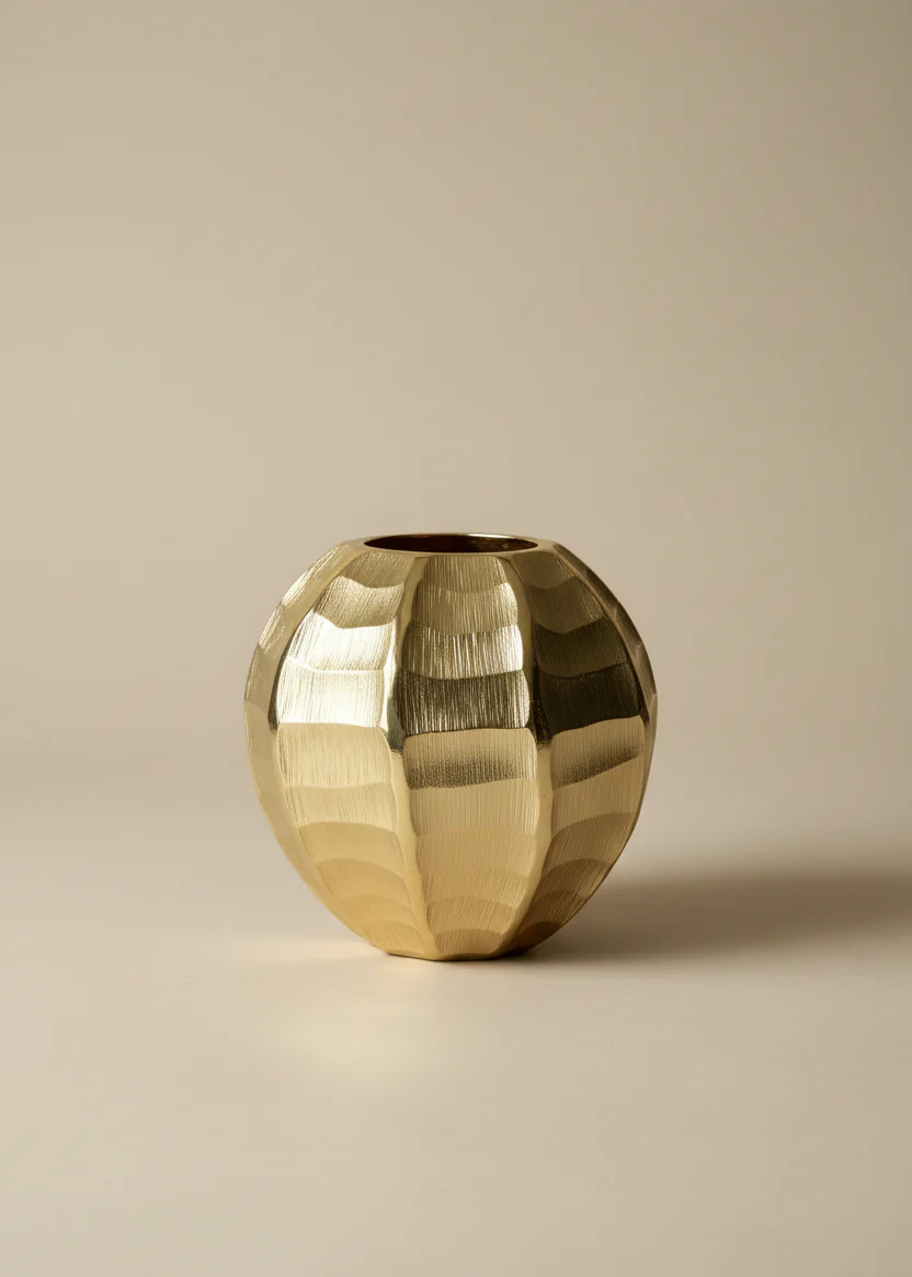 Bloom Gold Vase - Image 3