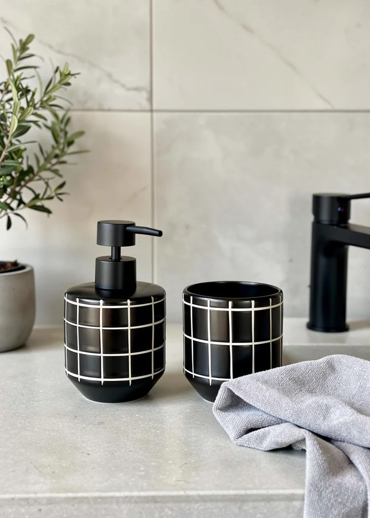 Form Bathroom Set - (Set of 2) - Image 4