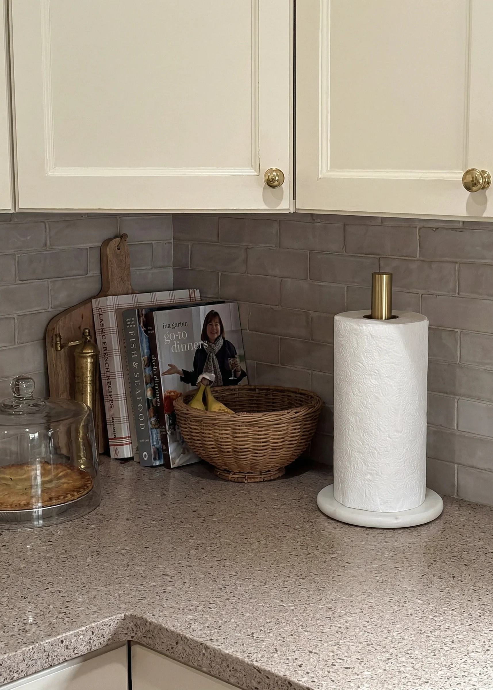 Kitchen Marble Towel Roll Holder - White & Gold - Image 5