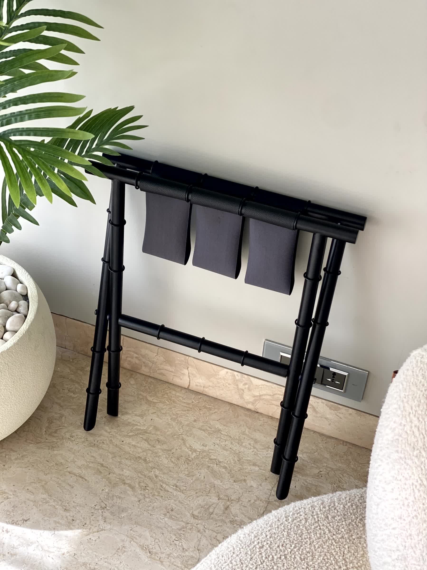 Naples Black Foldable Luggage Rack - Image 6